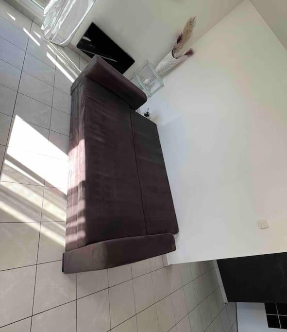 Tres Bel Appartement Entre Paris Et Disneyland Lognes Exteriör bild